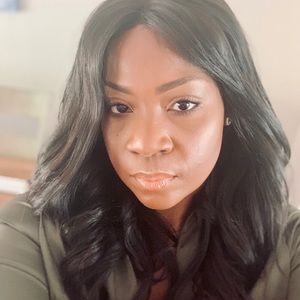 Meet your Posher, Chanelle